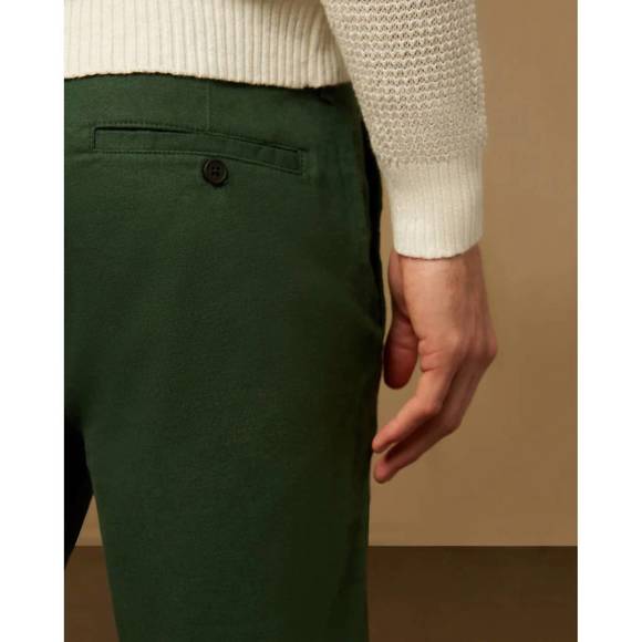 NEW ONIA men stretch linen traveler short in forest green - Picture 6 of 7